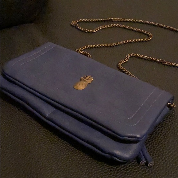 Cute Pineapple Charm Crossbody Bag - Picture 2 of 6